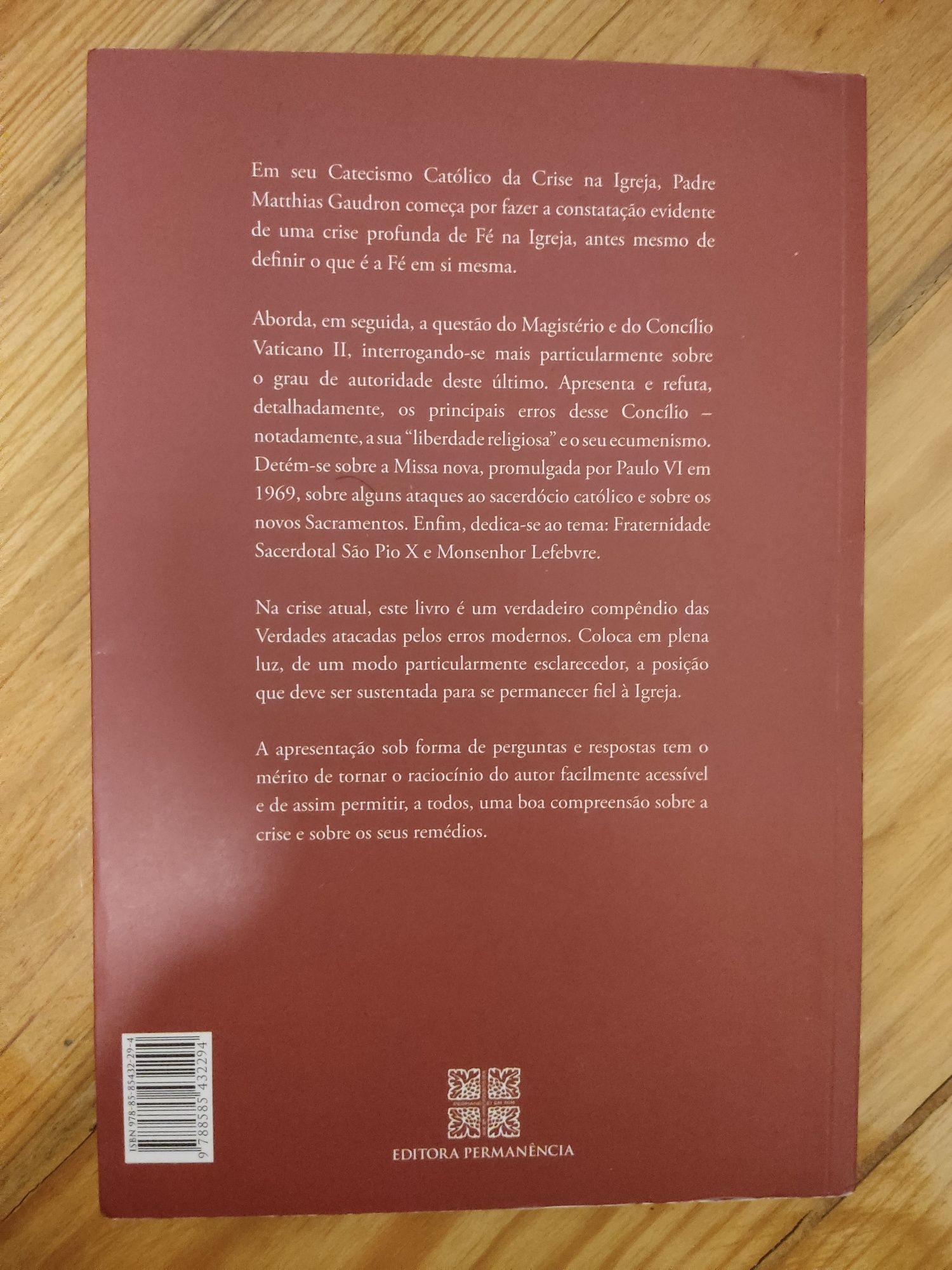 Livro "Catecismo Católico da Crise da Igreja"