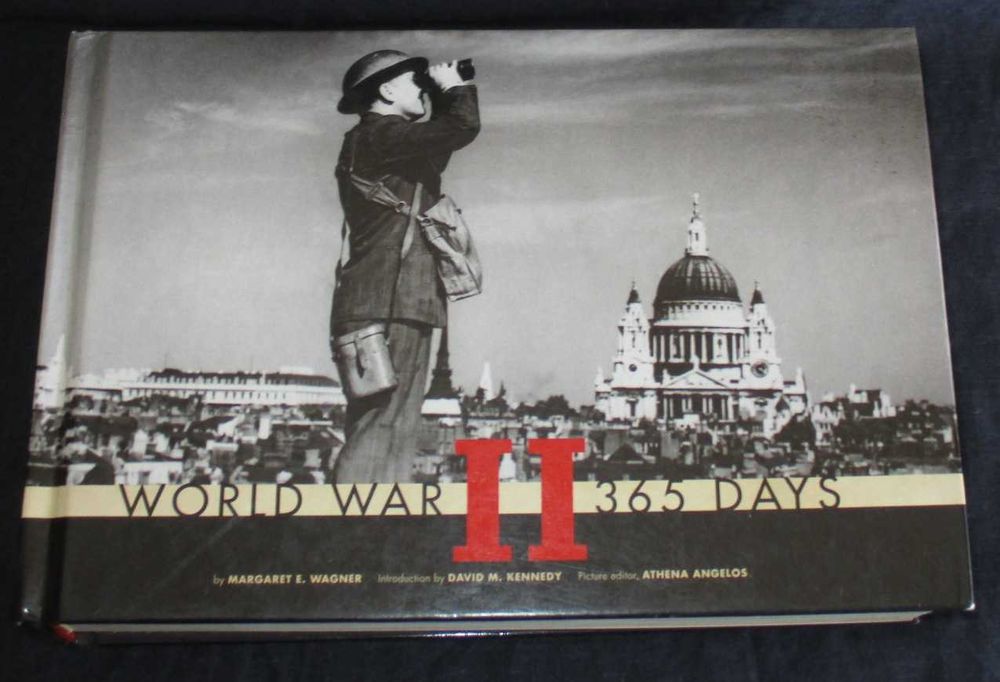 Livro World War II 365 Days Margaret E. Wagner