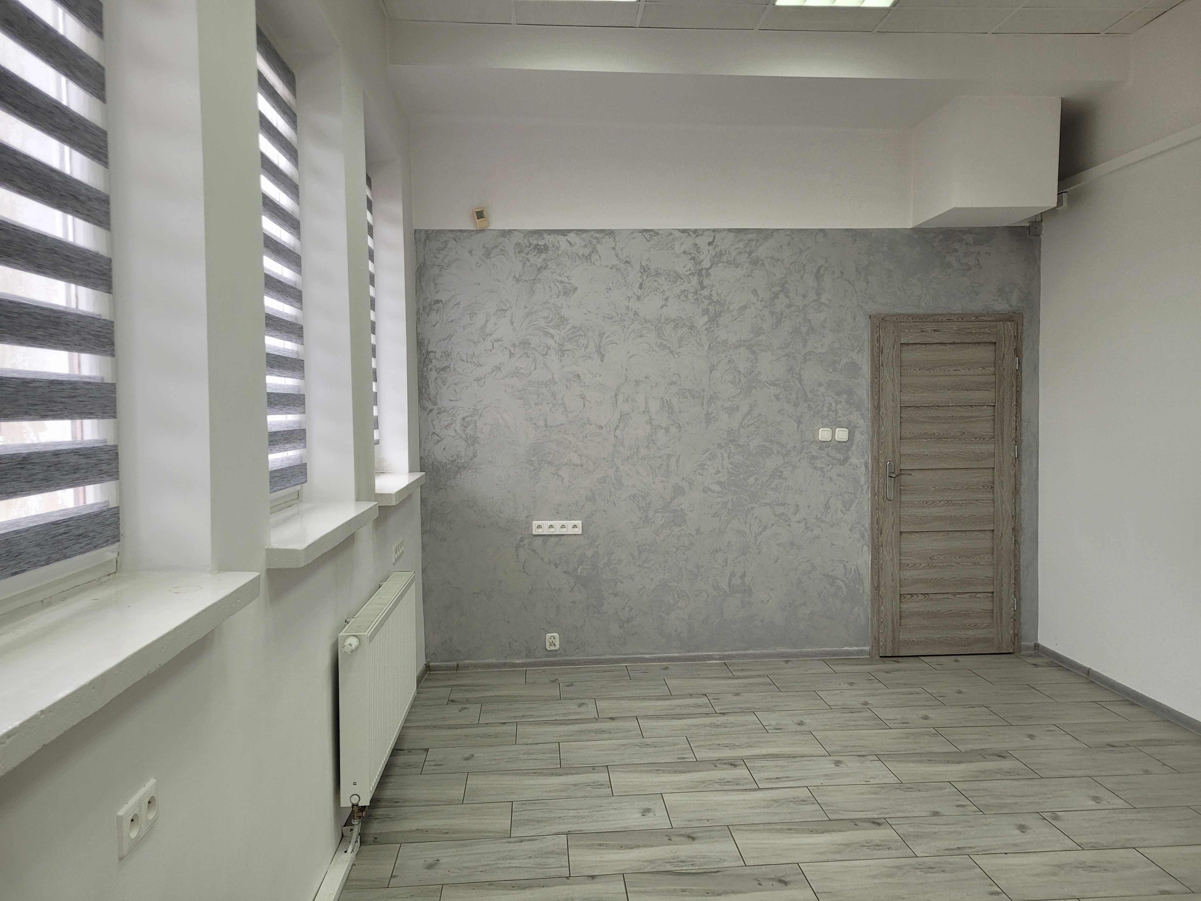 Lokal na biuro 23 m² do wynajęcia, centrum Ostrowca Świętokrzyskiego