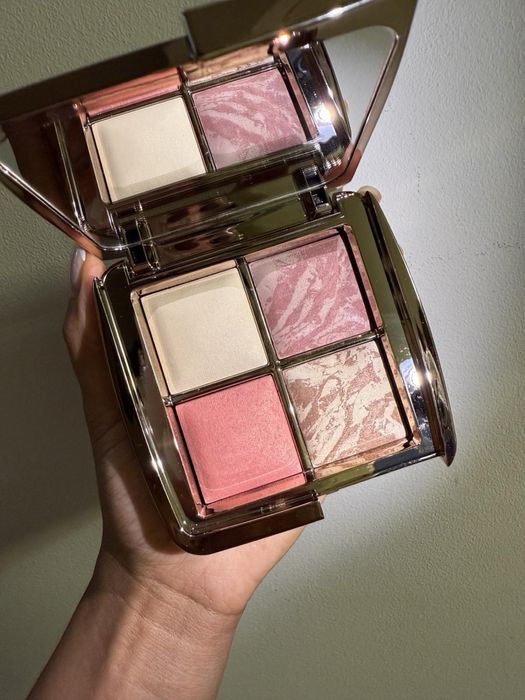 Палетка для обличчя Hourglass Ambient Lighting Quad 2025