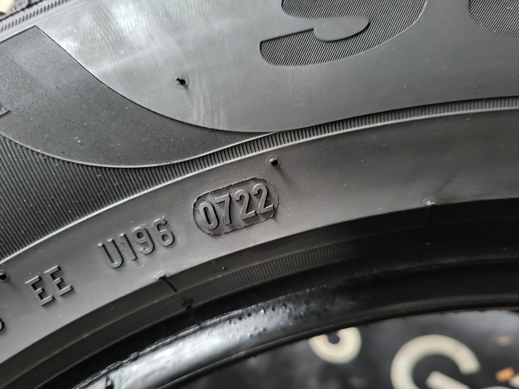 Opony zimowe 215/65/17 Pirelli 21/22rok 6,7mm