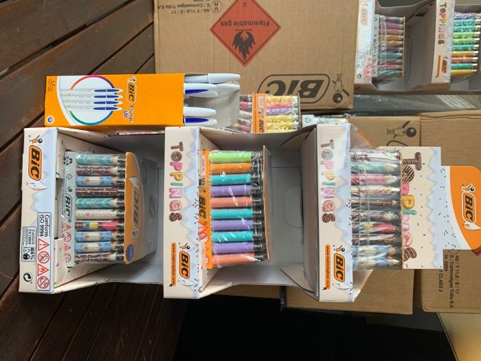 Isqueiros BIC pequenos