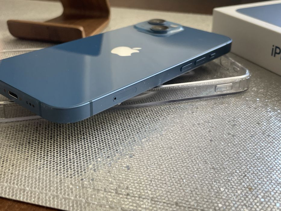 Iphone 13-256GB-niebieski-super stan-akcesoria