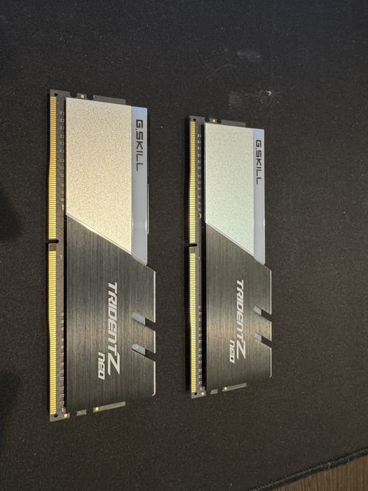ОЗП G. Skill DDR4 32GB (2x16Gb) 4000 Mhz Trident Z neo