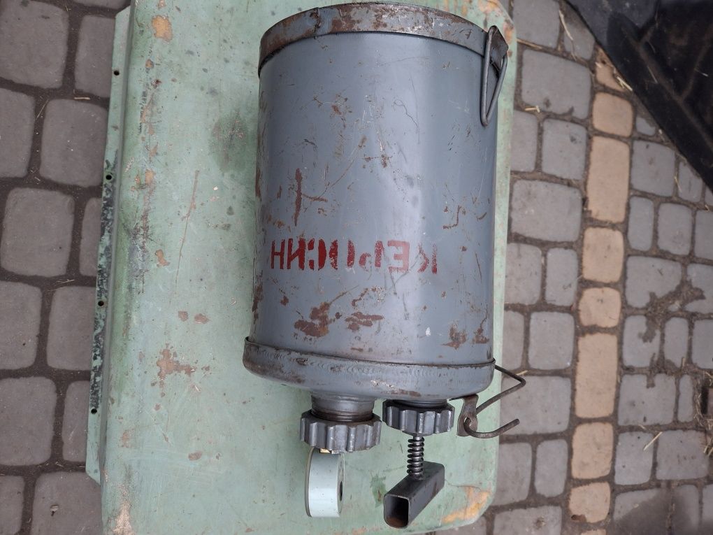 Різак керосиновий ,бак керосиновий,редуктор кислородний .
