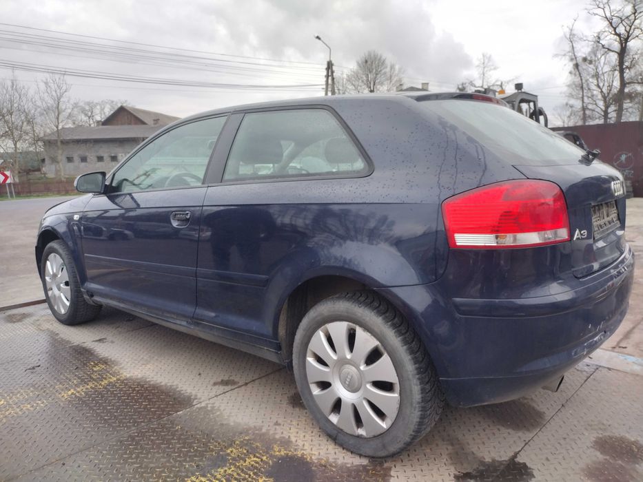 Audi a3 8P części używane przód maska zderzak silnik BSE skrzynia FVH