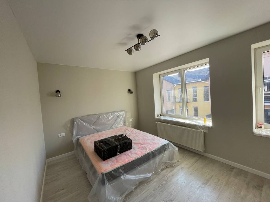 Продам гарний новий котедж в м.Мукачево