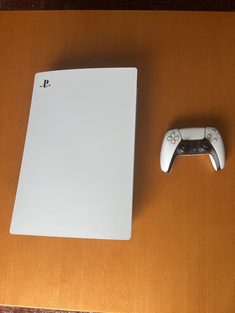 Consola Ps5 com 2 comandos + Jogos ( bónus )