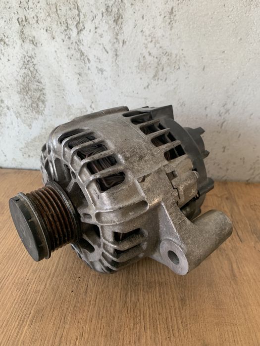 Alternator Opel Insignia Astra J 2.0 CDTI 140A