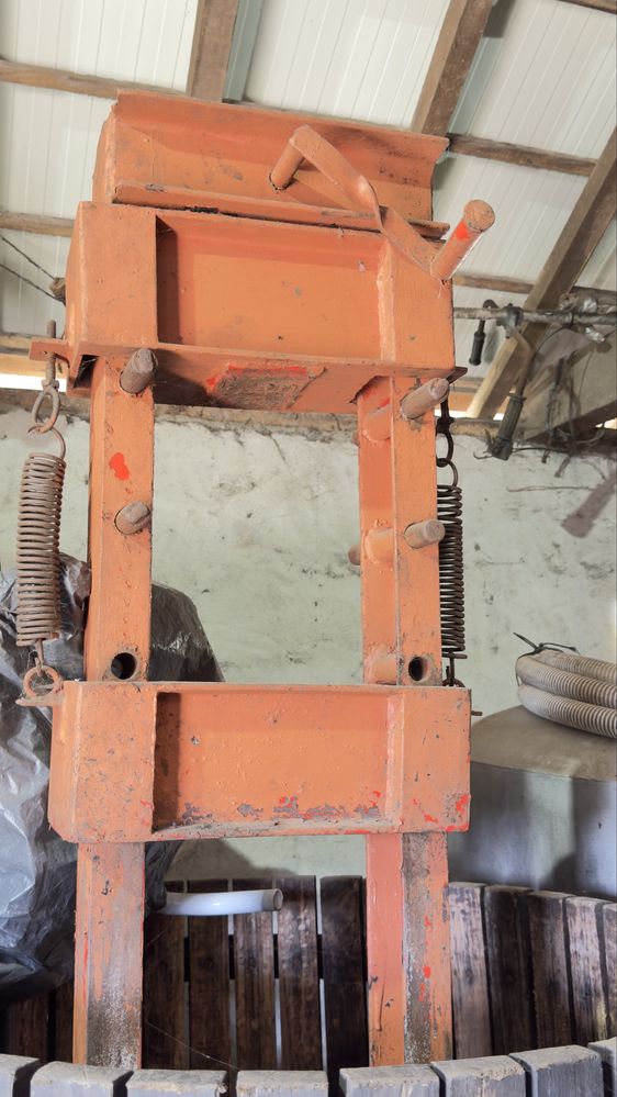Vendo Prensa Hidraulica mais Esmagador com Motor