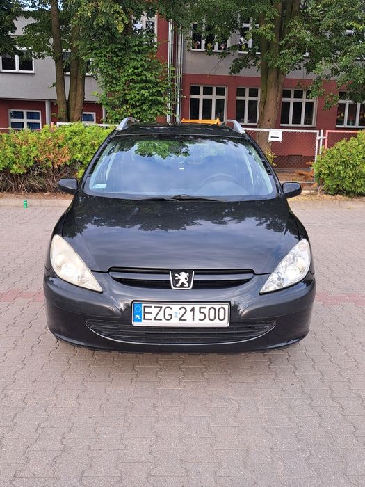 Peugeot 307   1.4 16v 2004 niski przebieg