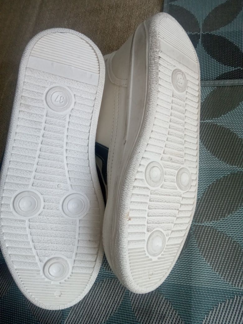 Buty rozmiar 37 łukbut lata 89
