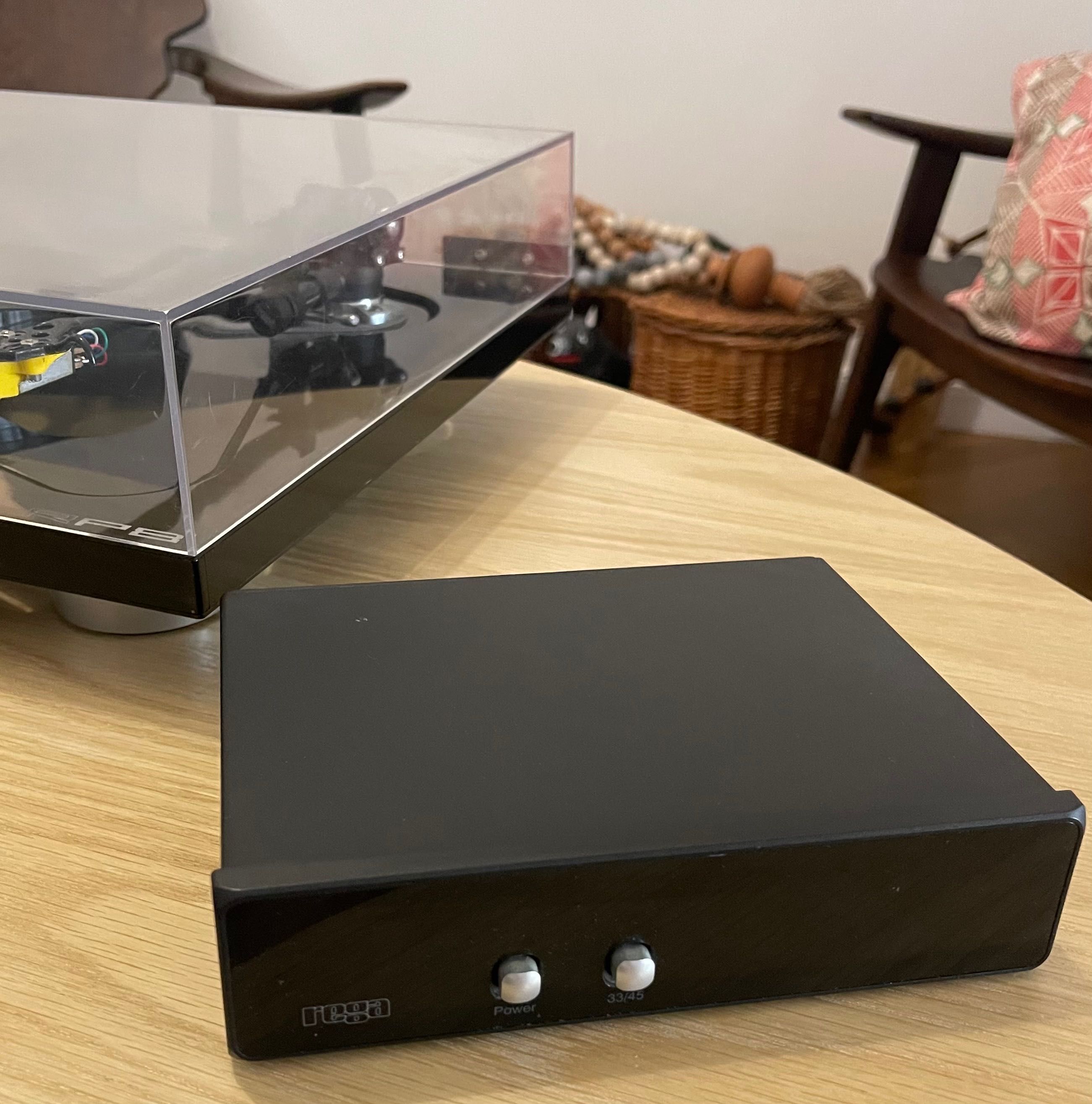 Rega RP8 record deck / external power supply