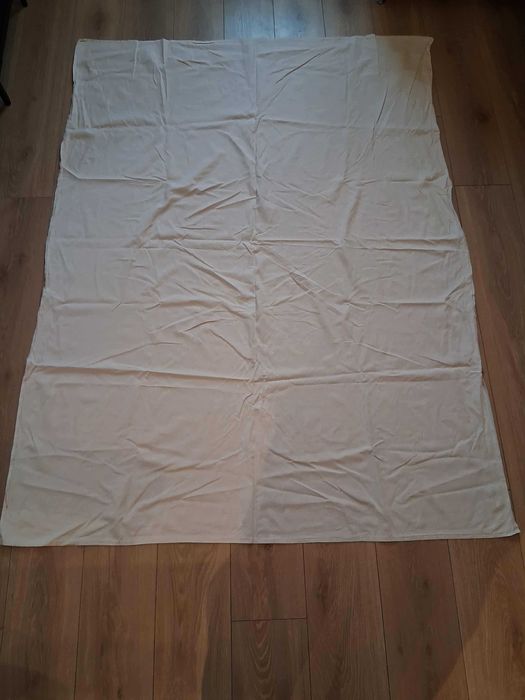 Prześcieradło białe wymary 180cm x 135cm
