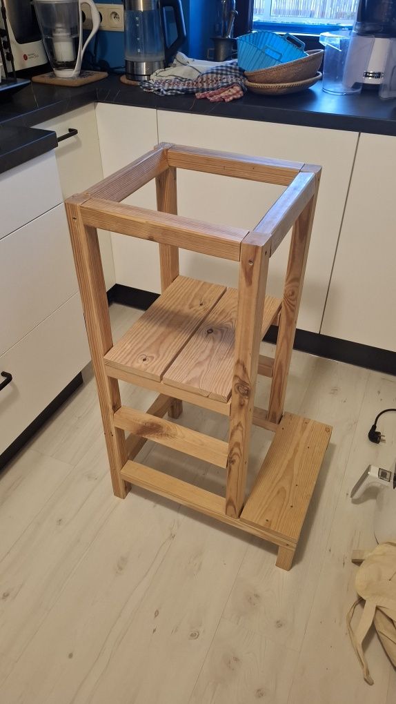 Helper pomocnik kuchenny
