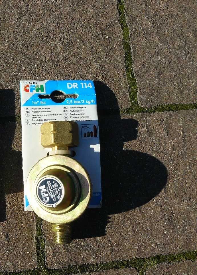 CFH Niemiecki regulator ciśnienia butli gazowej propan DR 114 2,5 bar.