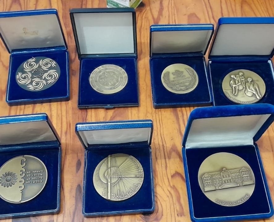 Medalhas comemorativas em bronze