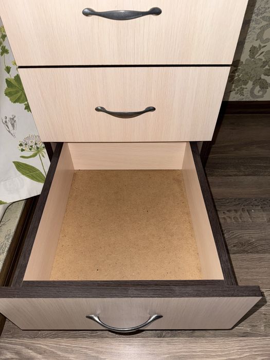 Письмовий стіл з надбудовою, парта, компʼютерний стіл з полицями, стіл