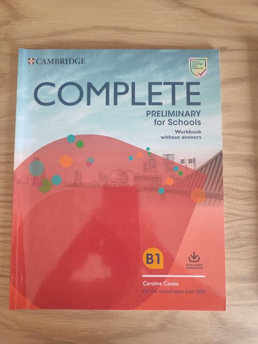 Manuais escolares Inglês "Complete B1"