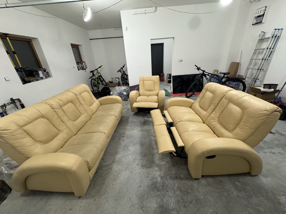 Komplet wypoczynkowy 2x sofa, fotel bujany