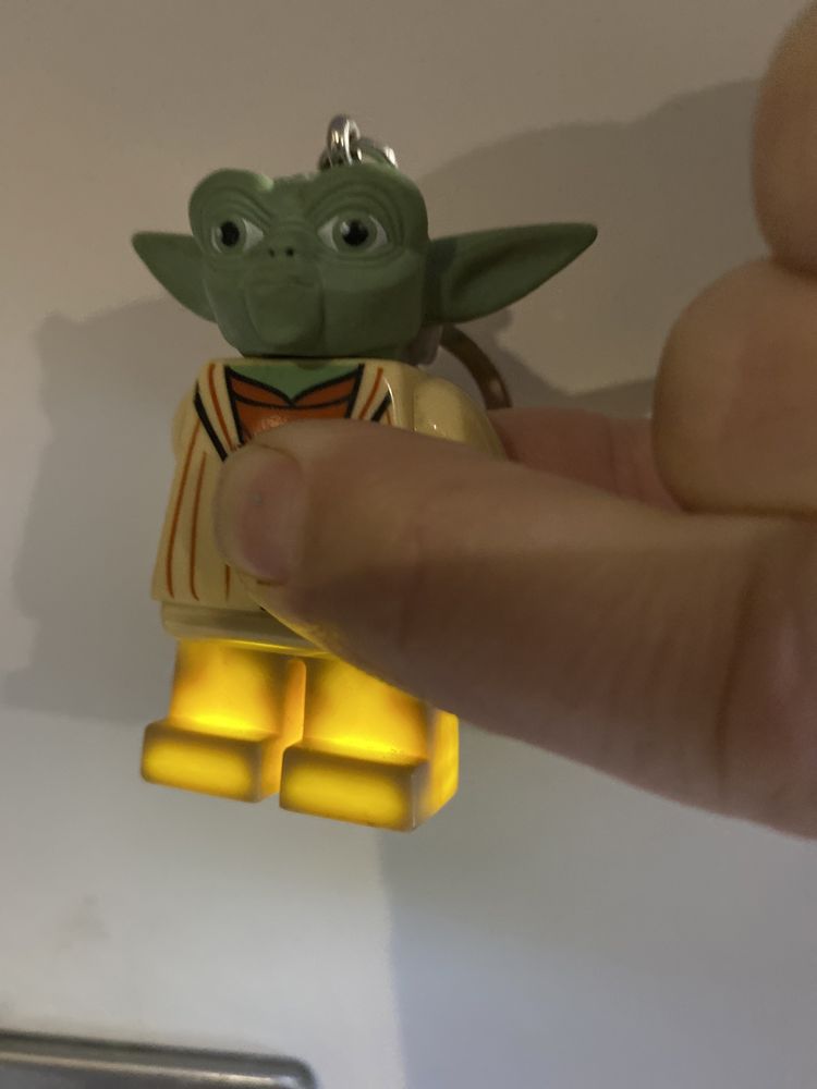 Lego figurka brelok Yoda latarka