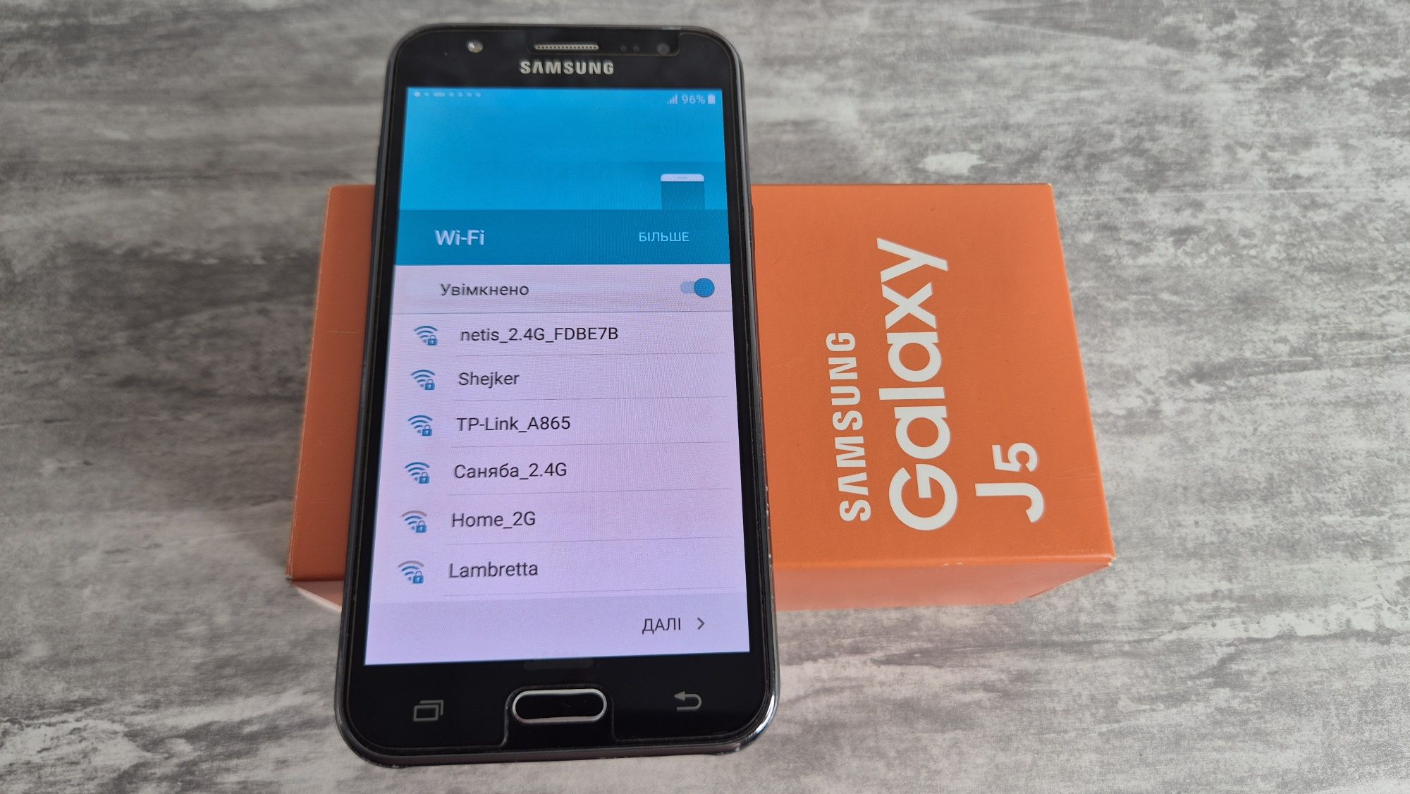 Продам Samsung galaxy J5

Внутрішня Пам'ять: 8Гб

Оперативна пам'ять