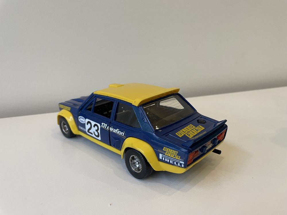 94. Model Fiat 131 Abarth Rally 1:24 Bburago Burago (maisto welly)