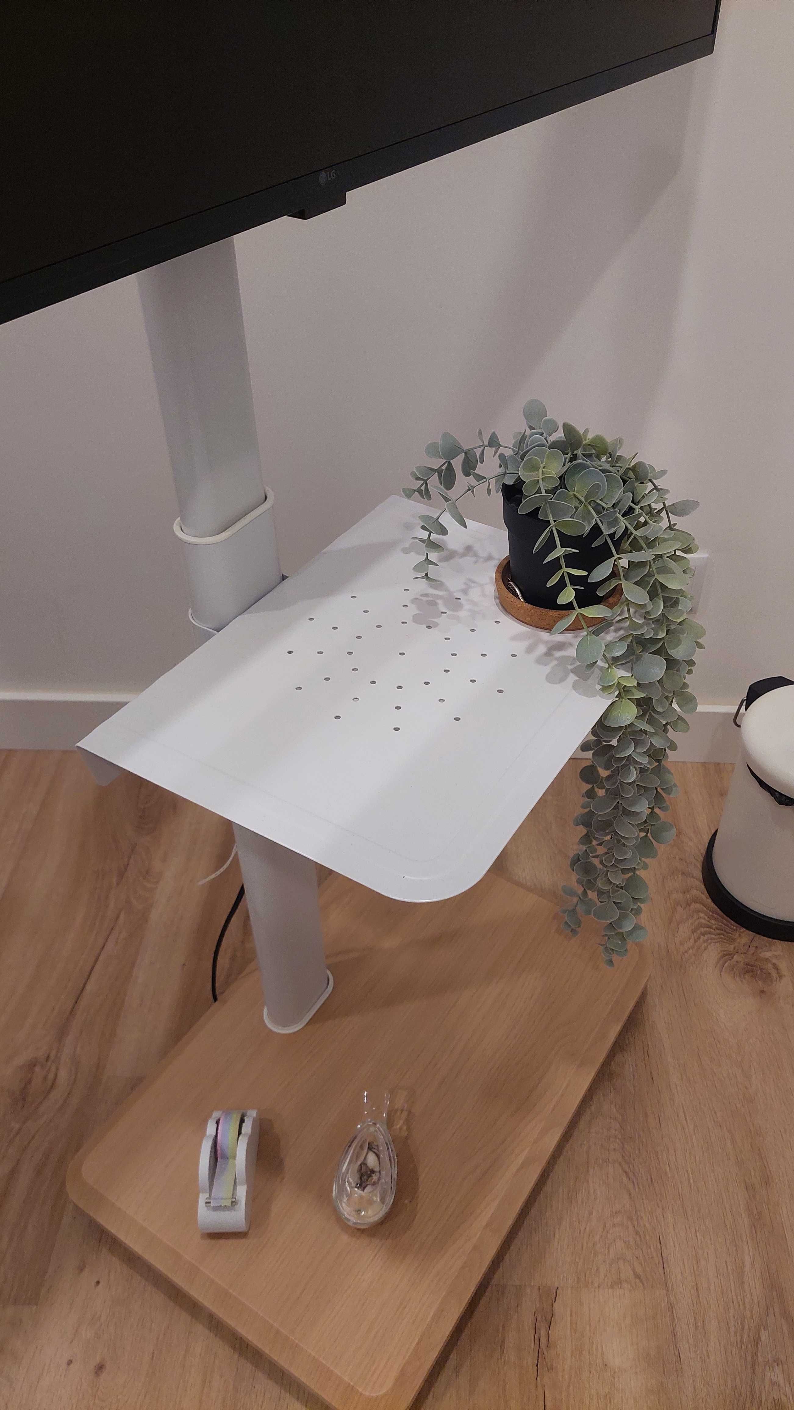 Excelente Suporte/Pedestal para TV