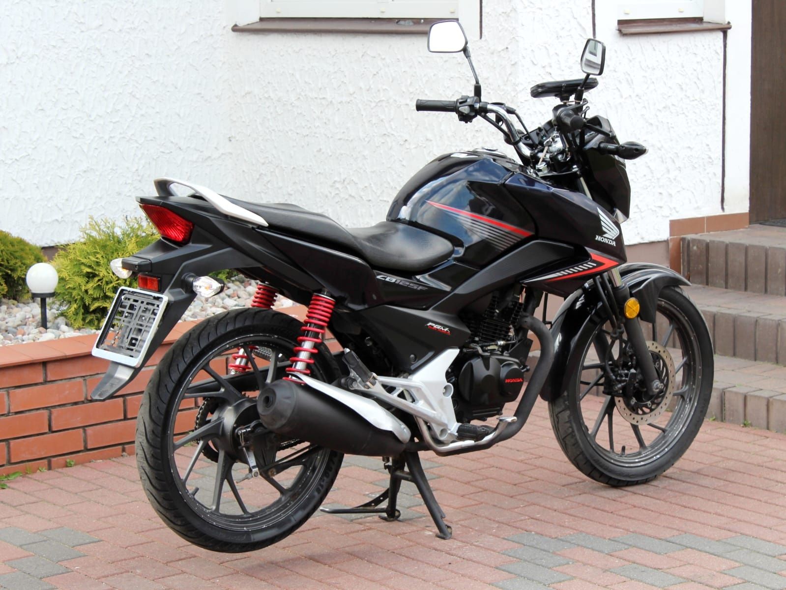 Honda CB 125 F * Przebieg tylko 8900 tys km * Oryginał * Wtrysk Paliwa