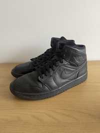 Jordan 1 Mid Black