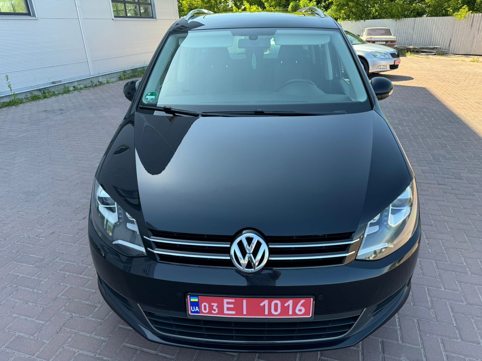 Volkswagen Sharan 2011 року 2.0 tdi