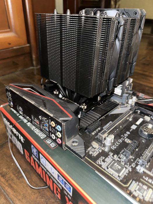 Комплект материнская плата z390+i5 9600k+16 gb ddr4 + m.2 nvme