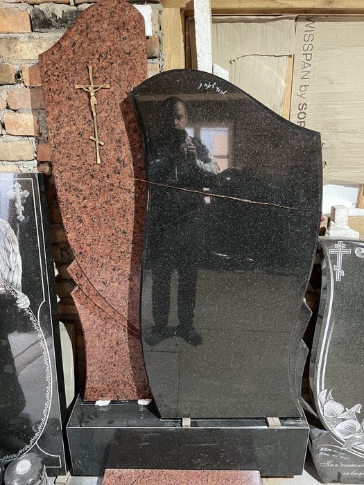 Виріб одинарний з каменю