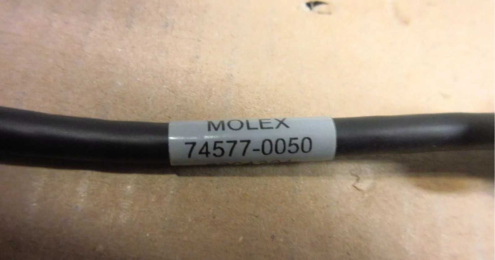 Cabo Leoni Molex