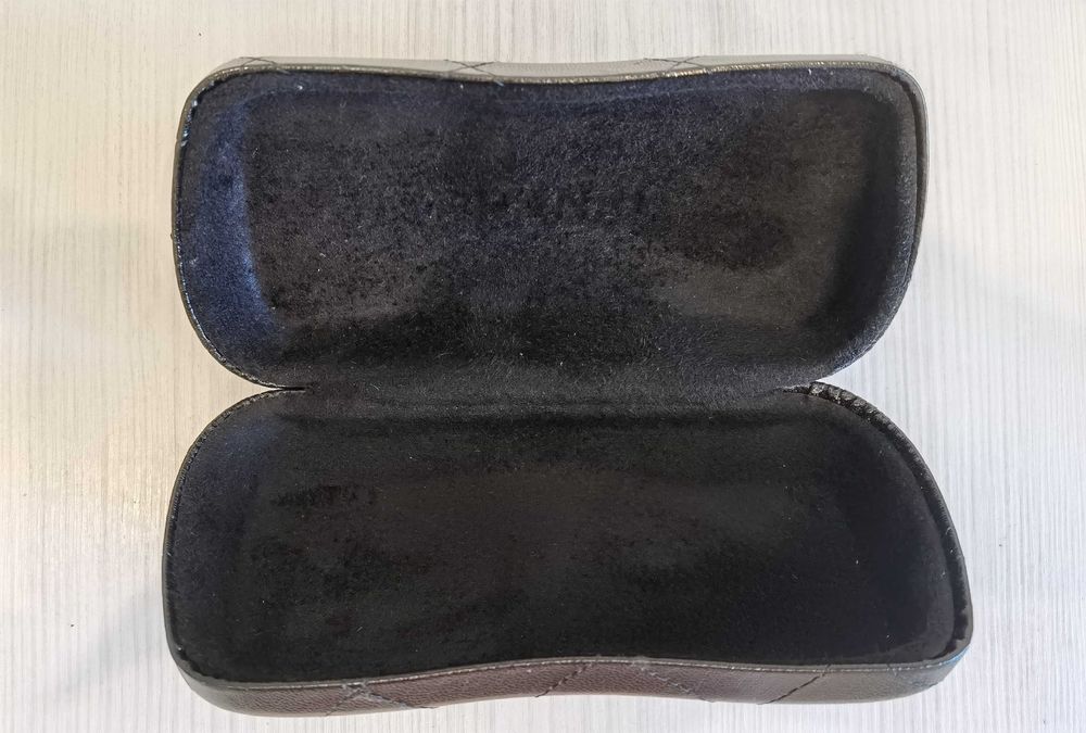 Chanel кофр для очков. Кожанный. Оригинал.