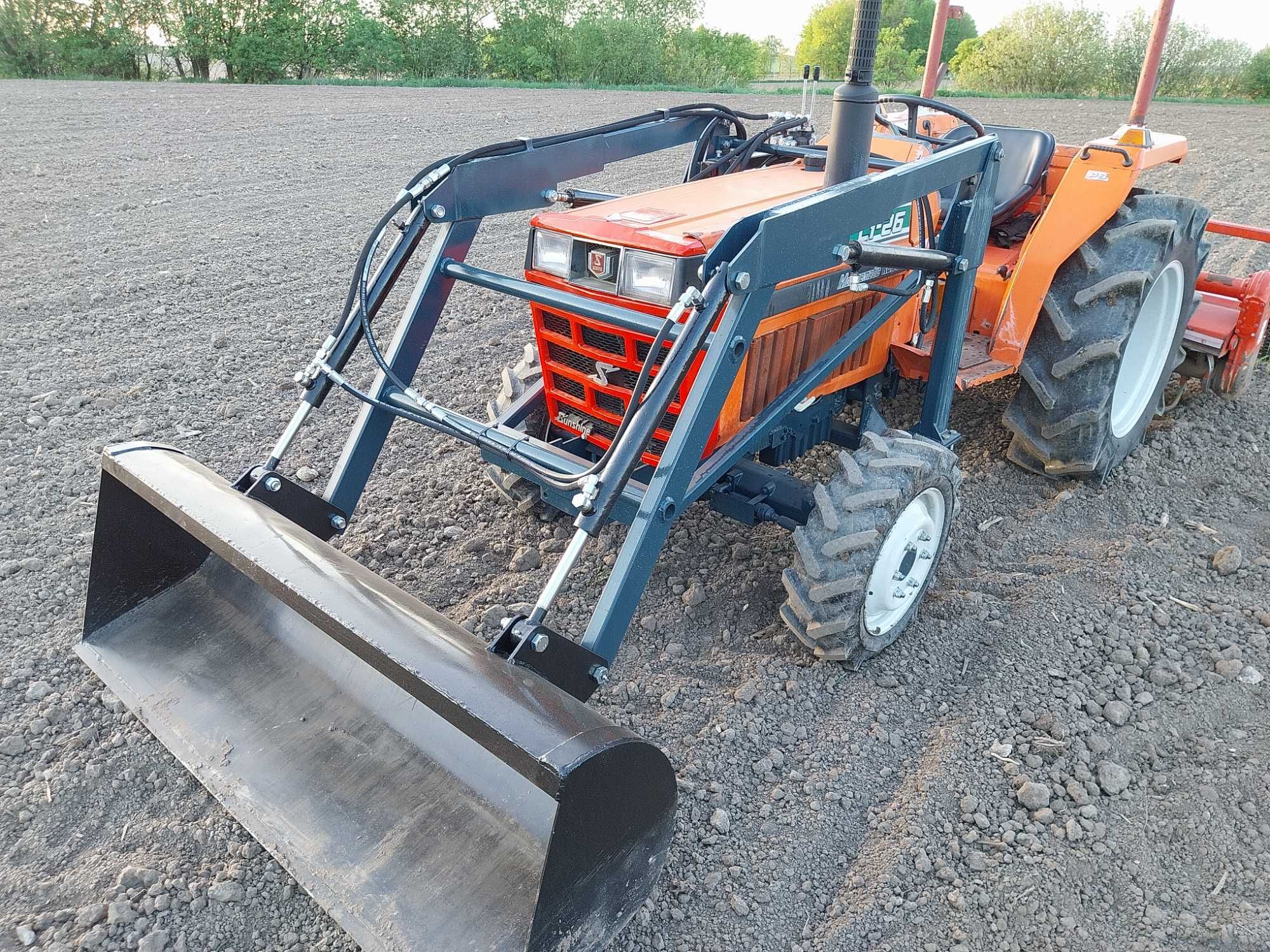 Kubota z turem 4x4 - 45Km Minitraktor Sadownik Ciągnik  traktor 45km