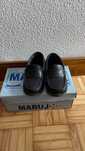 Sapatos para criança em pele tam.27 como NOVO
