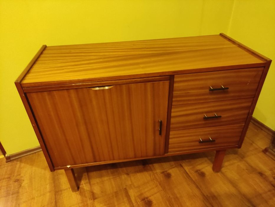 Meble ODRA PRL komplet, wysoki połysk, komody, pomocnik, super stan