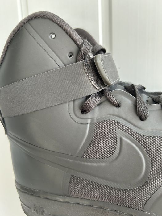 Ботинки Nike.