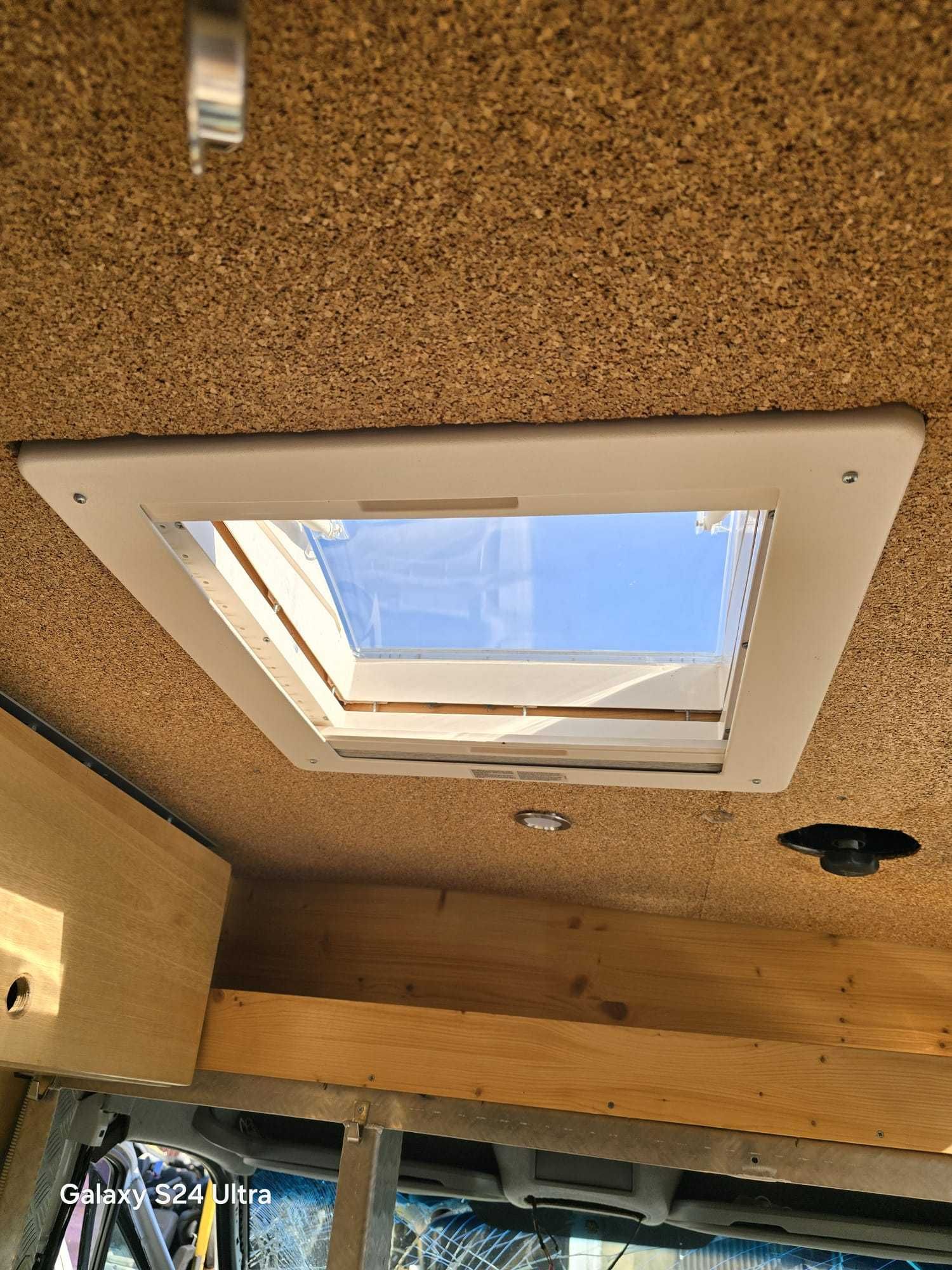 Kompletne okno dachowe Kamper Camper Dometic
