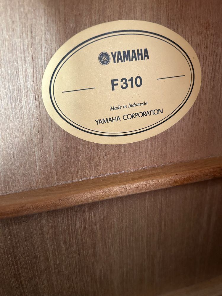 Акустична гітара Yamaha F310