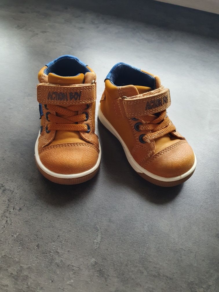 Wiosenno-jesienne buty Action boy r. 20