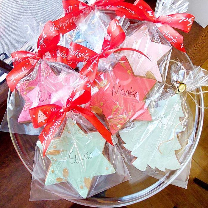 Pierniki z napisem pierniki firmowe pierniki dekorowane gwiazda imię