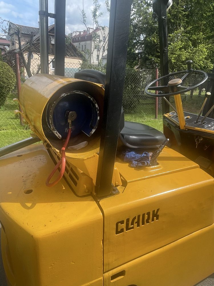 Wózek widlowy clark sprawny benzyna lpg
