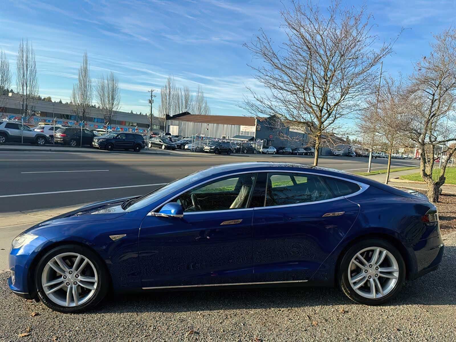 Tesla Model  S 2015 90D