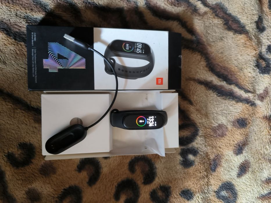Opaska mi band 4