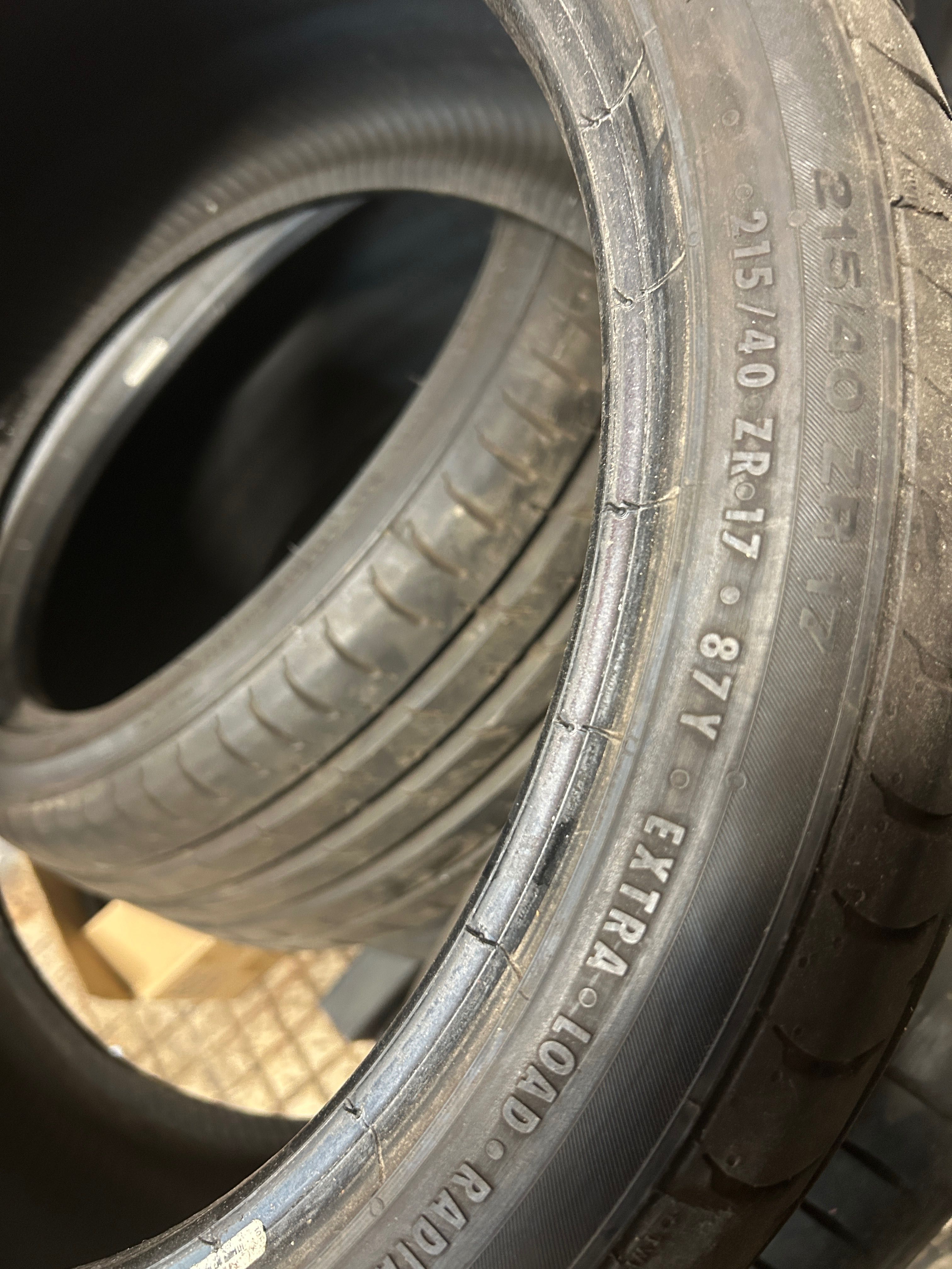 Pneus 215/40/17 Conti Sport Contact 3