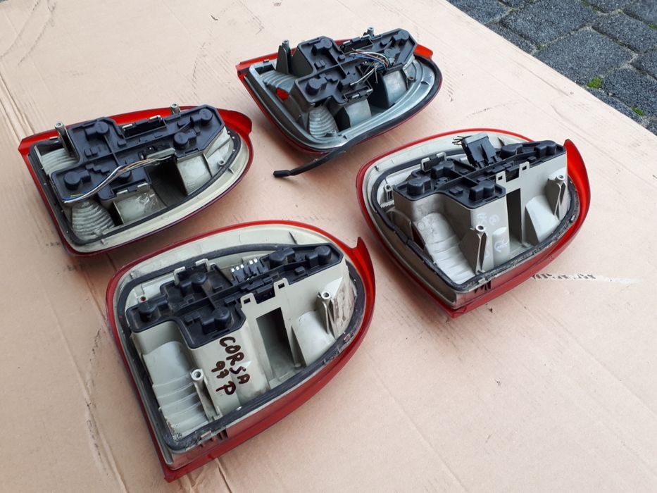 Opel Corsa B  Lampy Tył Prawa Lewa