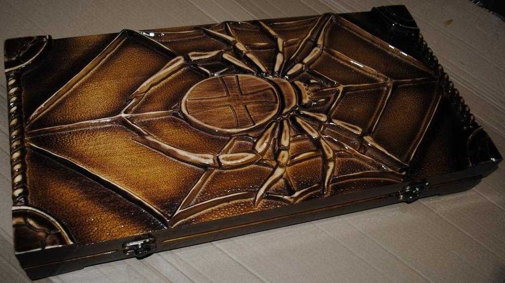 Подарунок руч роботи нарди павуки 60см. Нарды паук подарок муж.