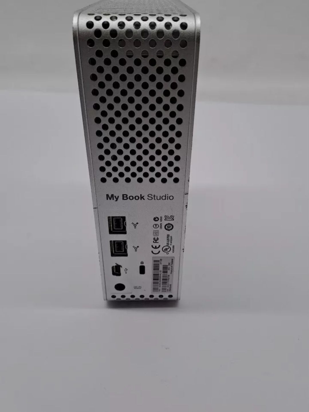 WD My Book studio 3TB External Hard Drive
Все працює без нарікань
Usb